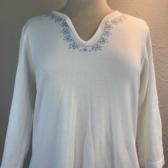 EUC Arizona Jean Company 3/4 Sleeve V-Neck Top Size XL - Picture 2 of 5